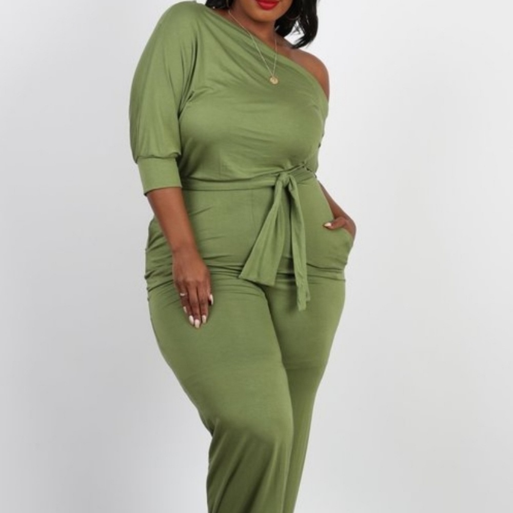 Jumpsuits - Picture 5 of 6
